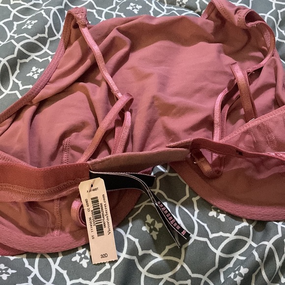 NWT Victoria secret bra - Picture 11 of 11